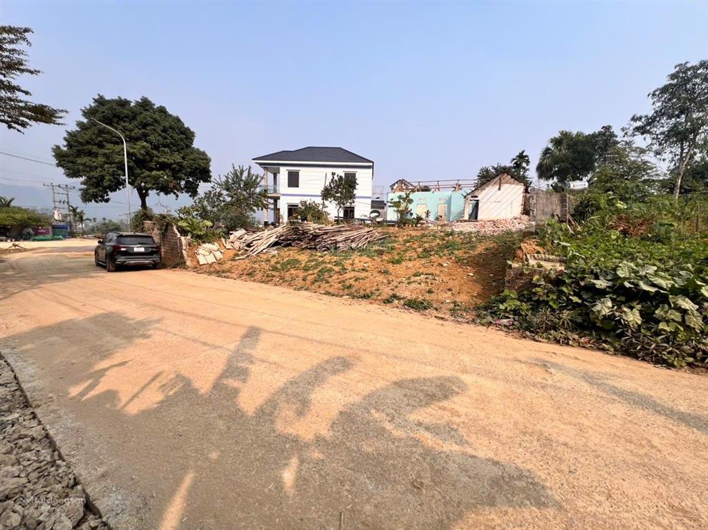 Cần bán gấp bao giá rẻ hơn thị trường. chủ cần tách bán 400m tại cụm công nghiệp quang tiến