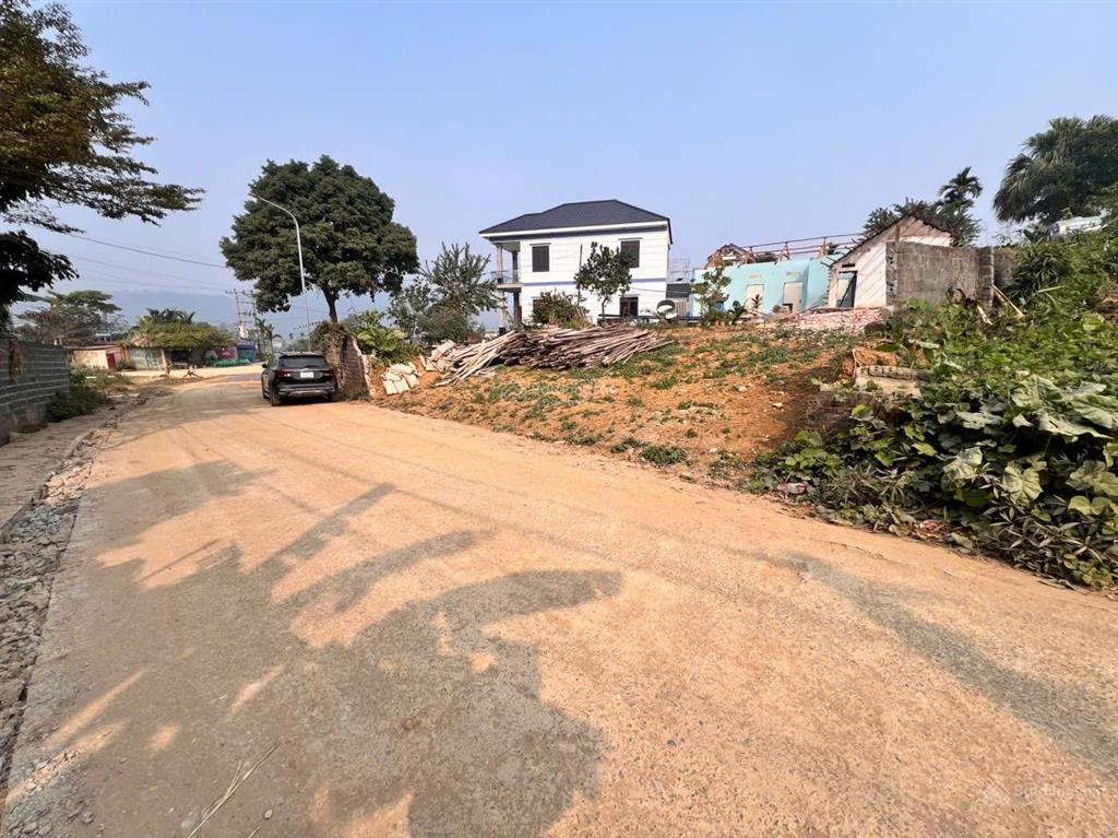 Cần bán gấp bao giá rẻ hơn thị trường. chủ cần tách bán 400m tại cụm công nghiệp quang tiến