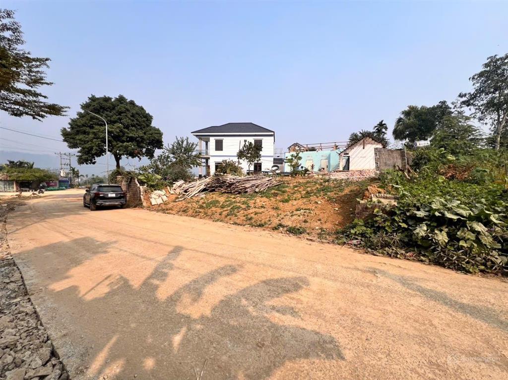 Cần bán gấp bao giá rẻ hơn thị trường. chủ cần tách bán 400m tại cụm công nghiệp quang tiến