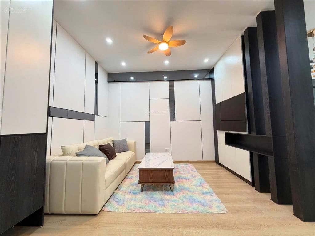 Cho thuê ch 3pn, 2wc, 120m2 giá ưu đãi tại chung cư 96 định công, q. thanh xuân, hn 14tr