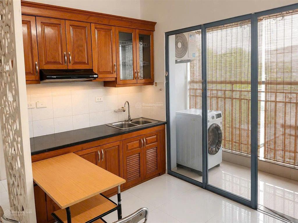 Cho thuê cc ct36 2pn, 3wc, 90m2 tại lê trọng tấn, 11 triệu vnd, hot!