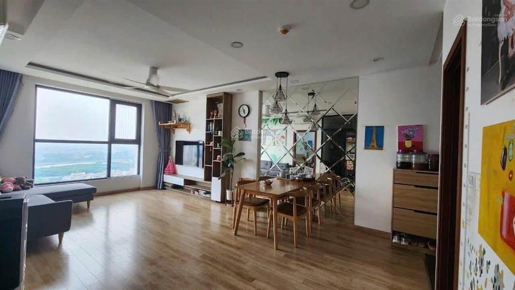Căn hộ 2pn, 70m2 giá cực chất, đẹp nhiều tiện ích tại sky central, hoàng mai, 12tr