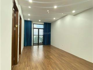 Cho thuê căn hộ 2pn 2wc ở sun grand city ancora residence, lương yên, hbt 90m2 2pn cơ bản 20tr