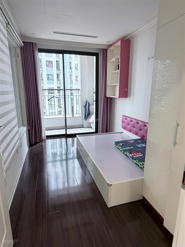 Cho thuê gấp ch 3pn, 2wc, 95m2 tại chung cư b7  b10 kim liên, giá tốt 17,5 triệu vnd/tháng