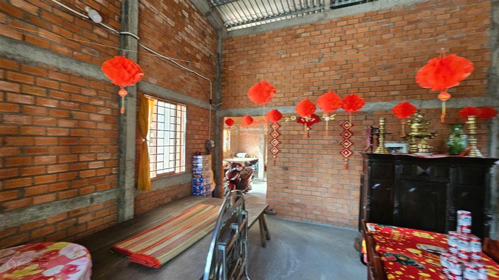 Bán nhà vườn kế bên khu cn, full thổ cư, sân vườn rộng, nhà kiên cố, ở hoặc đầu tư đều đẹp, giá tốt