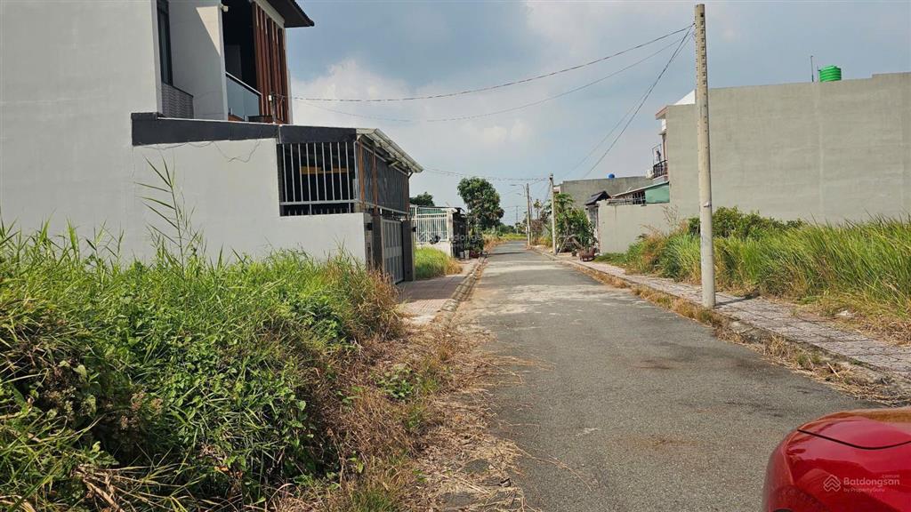 Bán nhanh lô đất thổ cư 116m2, đường nhựa, cần đước, cách ql 50 chỉ 100m, sổ sẵn, chỉ 1 tỷ