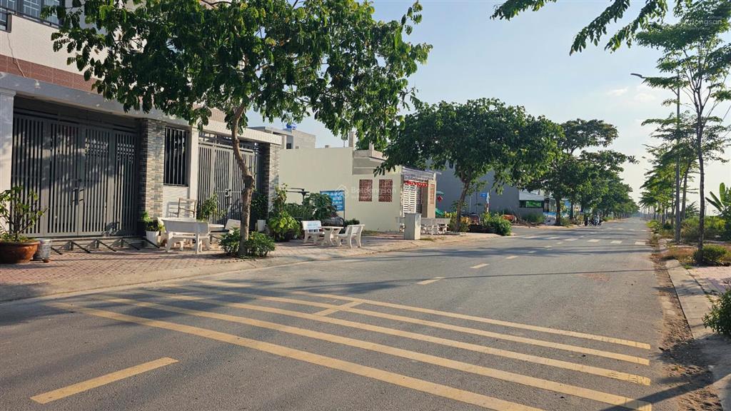 Bán gấp lô đất đô thị, khu phức hợp thủ thừa, long an, kinh doanh mọi nghề, cho thuê ổn định