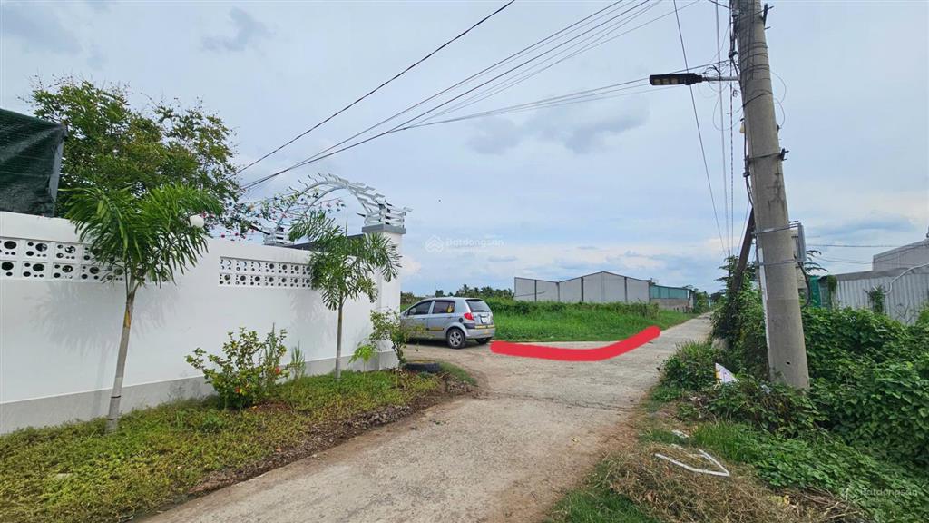 Bán nhanh gần 500m2, full thổ cư, 2 mặt tiền thuận tiện đi chuyển, phù hợp xây nhà vườn, đầu tư