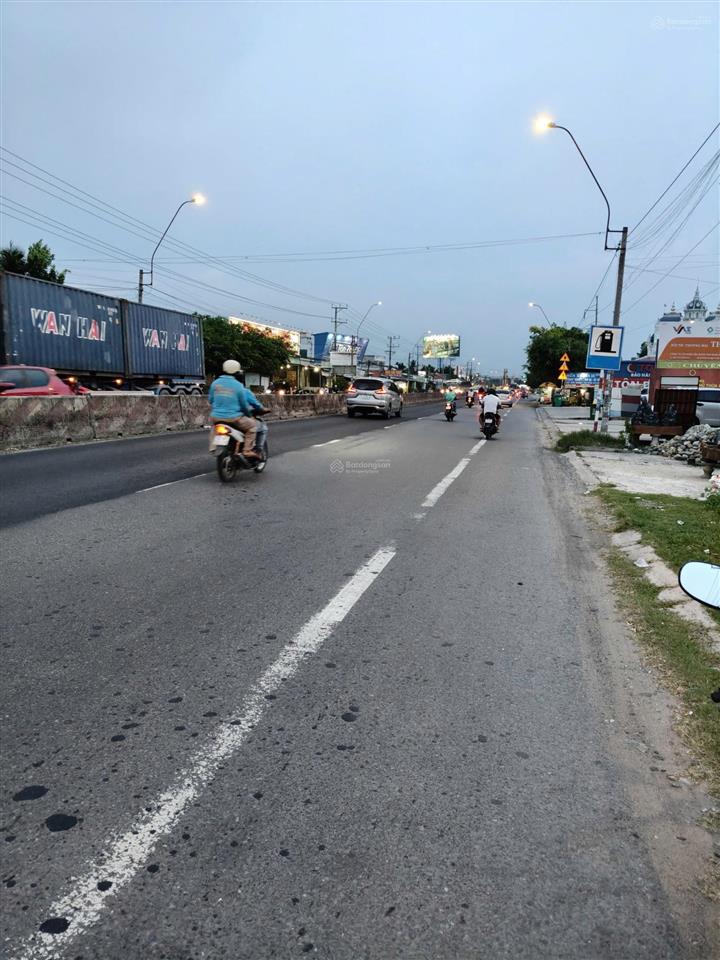 Bán nhanh lô đất mặt tiền, nở hậu 11m, nền cao bằng lộ, chuyển full thổ cư, giá tốt