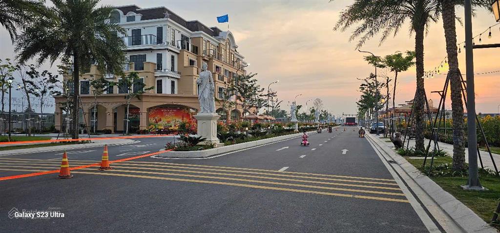 Bán gấp lô đất garden riverside thủ thừa, bên cạnh kcn, mặt tiền nhựa, giá hơn 1 tỷ