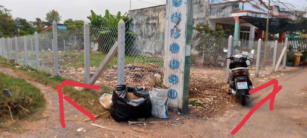 Bán lô thổ cư, hàng rào bao quanh, vị trí ngay ngã 3, cách kcn 300m, sổ sẵn, giá tốt
