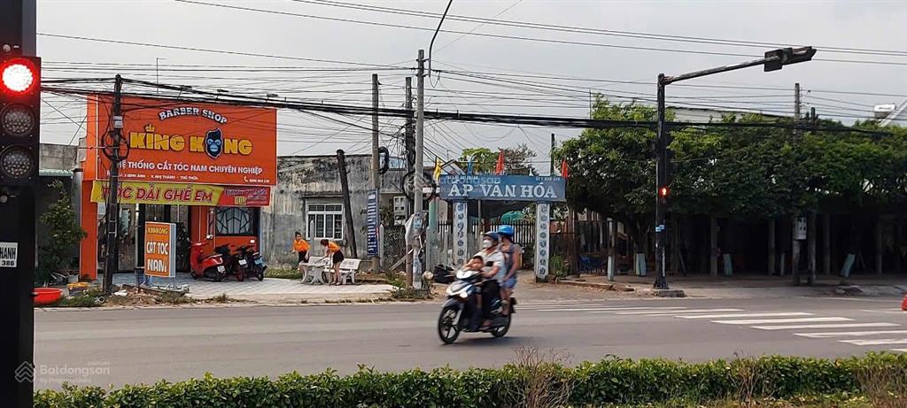 Bán lô thổ cư, hàng rào bao quanh, vị trí ngay ngã 3, cách kcn 300m, sổ sẵn, giá tốt