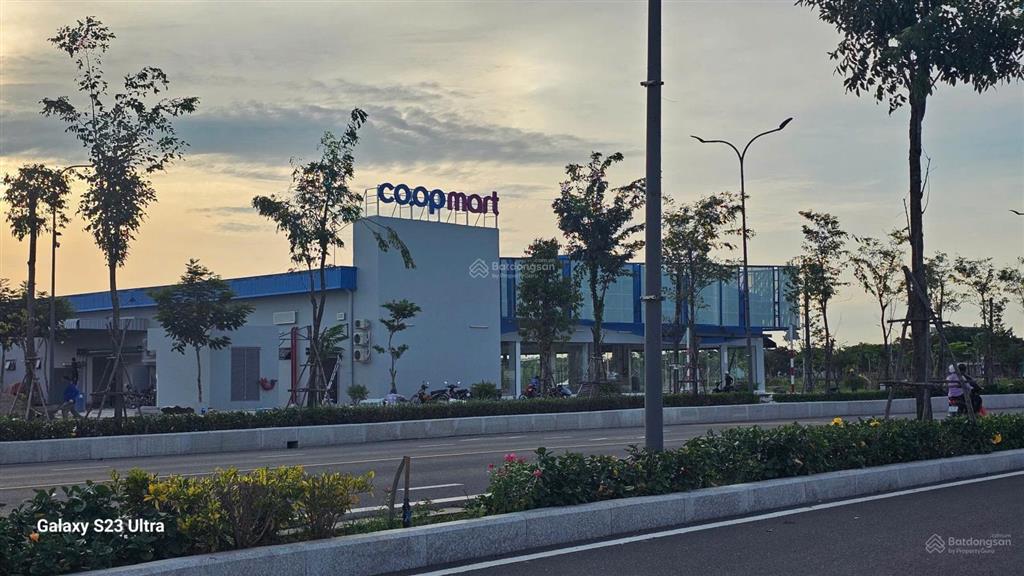 Chỉ 369tr sở hữu ngay lô 500m2 đất vườn thủ thừa, view kênh thoáng, giá hời cho nhà đầu tư