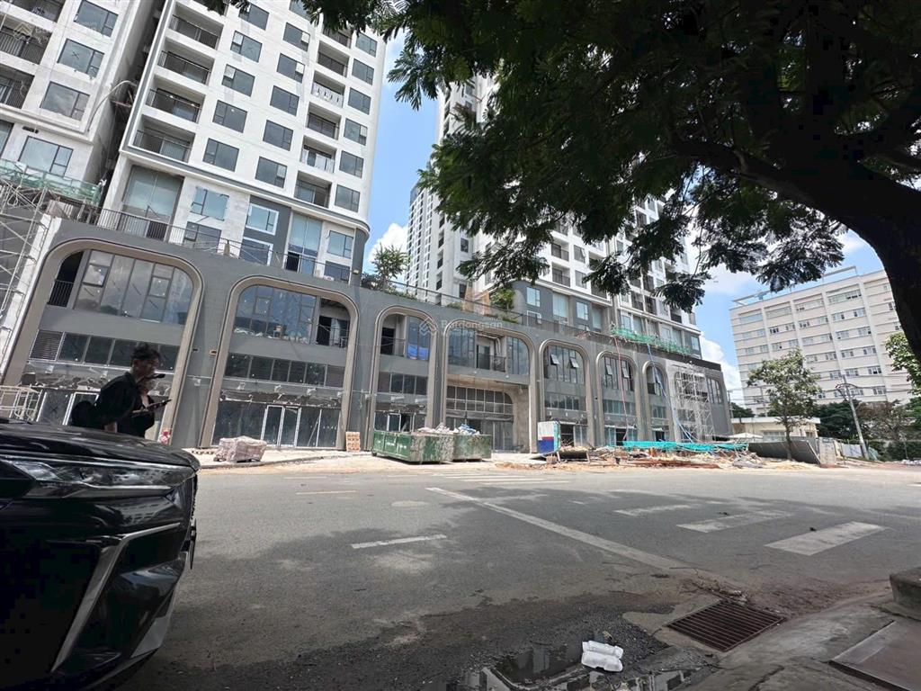 Shophouse green skyline dĩ an  132m2, 2 tầng, giá 7,8 tỷ