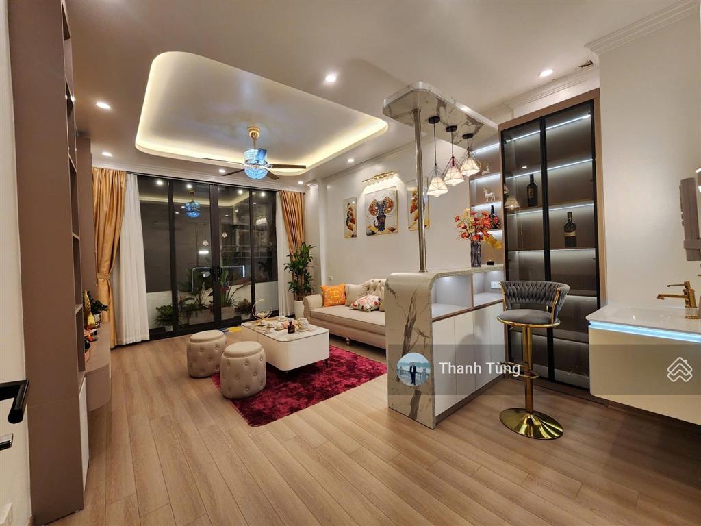 Toà 8t thang máy vị trí vàng tại mp mai anh tuấn view triệu đô dt 51m mặt tiền hoa hậu 8m