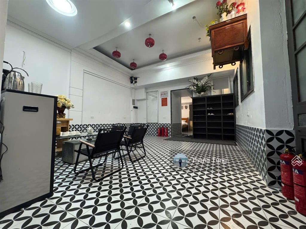 Số 68 đoàn thị điểm  văn miếu full nội thất nhập khẩu xin sò view ban công triệu đô