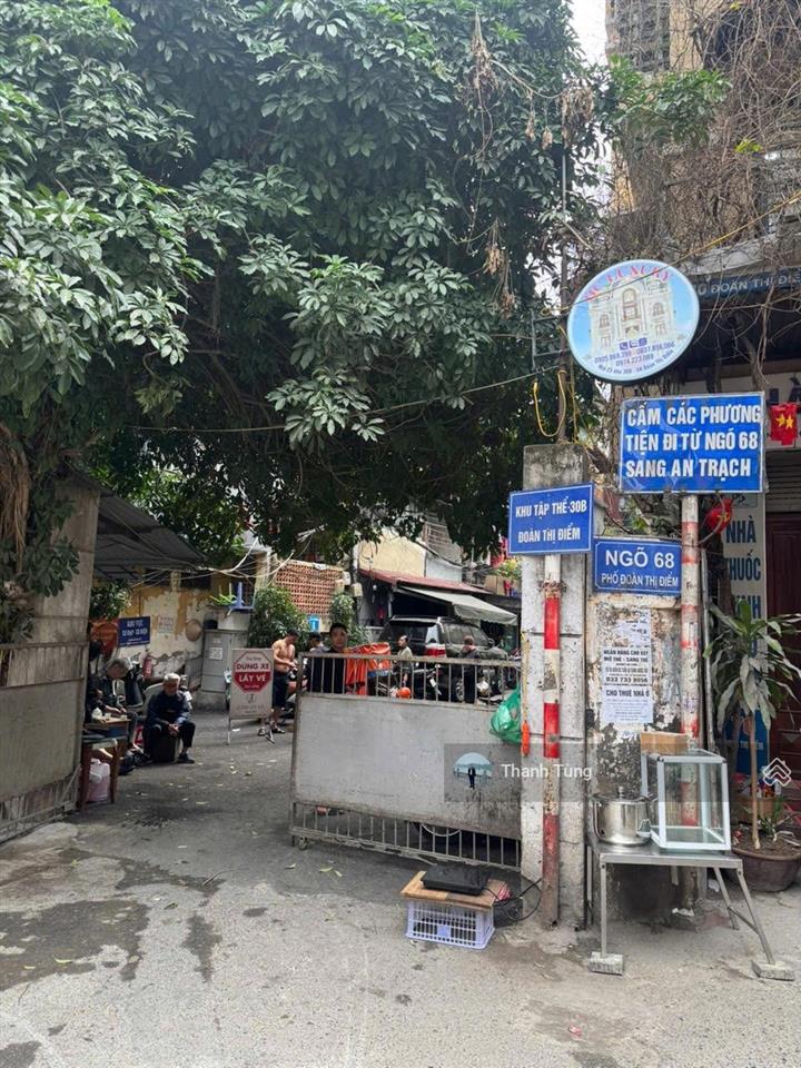 Số 68 đoàn thị điểm  văn miếu full nội thất nhập khẩu xin sò view ban công triệu đô