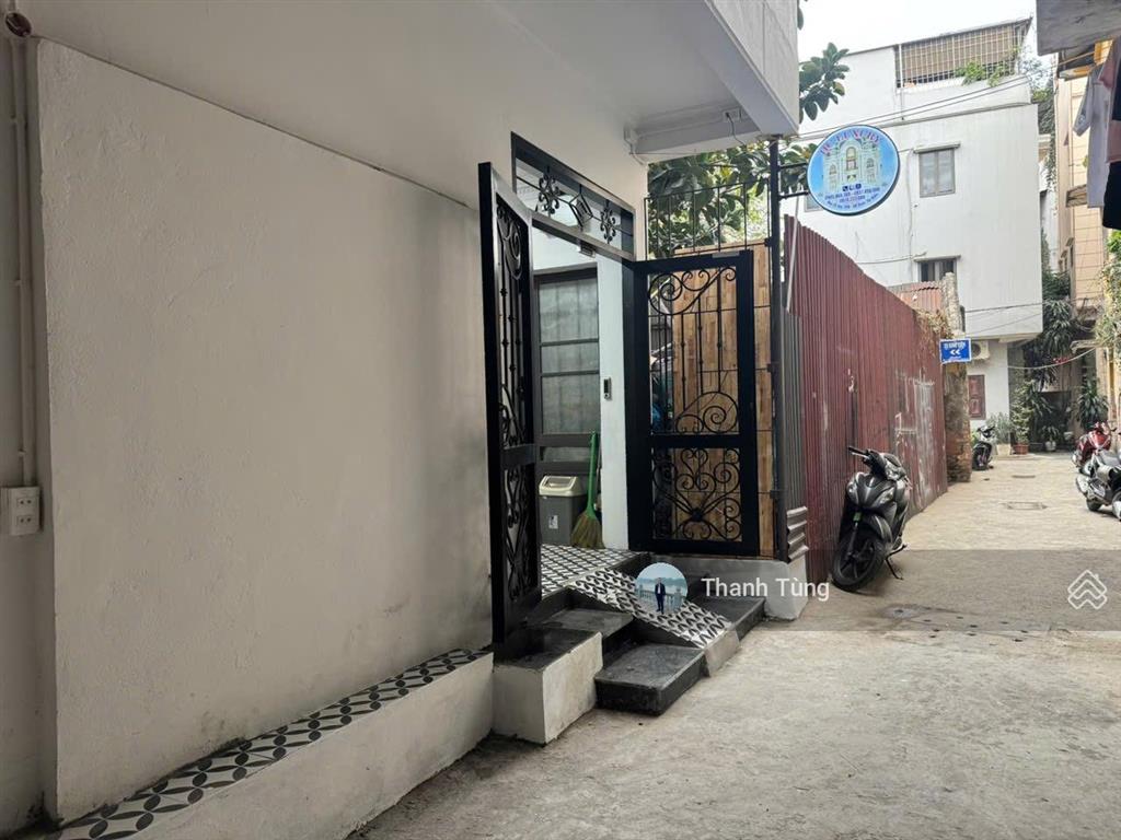 Số 68 đoàn thị điểm  văn miếu full nội thất nhập khẩu xin sò view ban công triệu đô