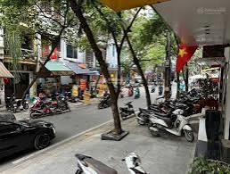 Nhà 2t vị trí đẹp mp đồng cổthuỵ khuê vỉa hè rộng 3m kd sầm uất dt 41,3m mt 4,4m giá 19.2 tỷ