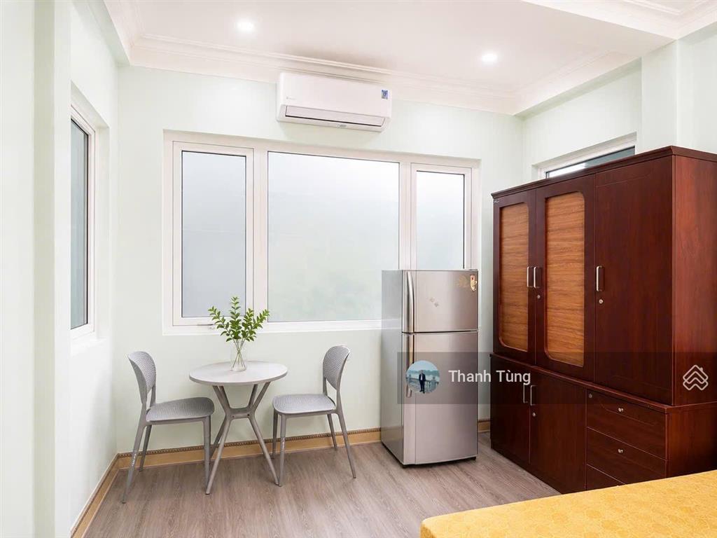 Phòng trọ mặt phố khương trung oto đỗ cửa an ninh tốt sạch sẽ víp full nội thất cao cấp