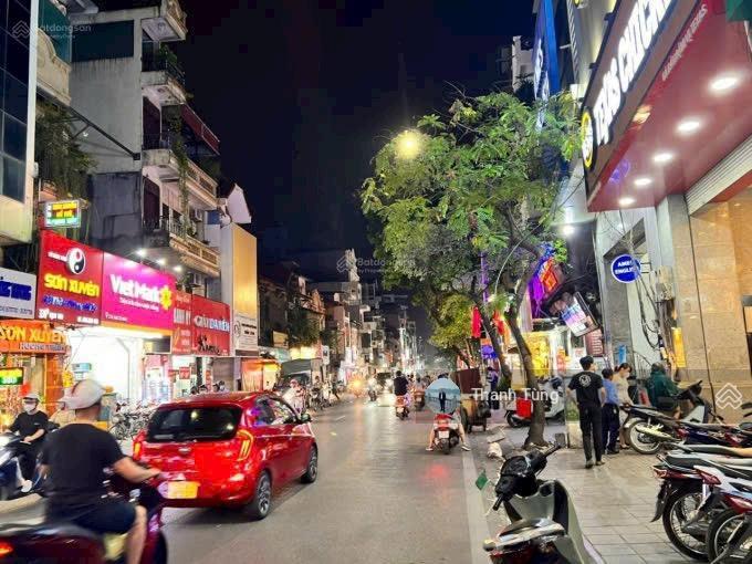 Mp bạch mai hiếm mới có nhà bán vỉa hè rộng kd sầm uất dt 40m2 mt 5,5m giá 32,5 tỷ