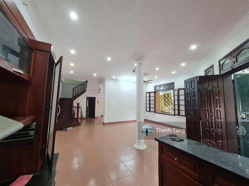 Căn góc siêu hiếm mặt tiền 8m khu p/lô víp tam trinh vỉa hè ô tô tránh, cách mp có 30m