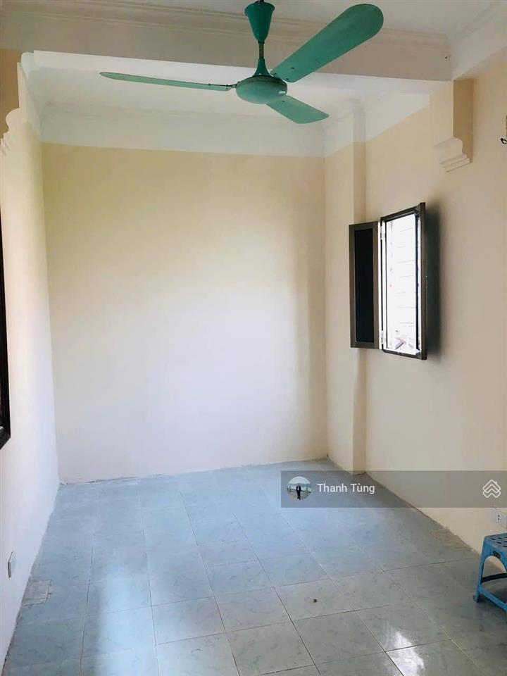 Nhà 4t vị trí đẹp khu phố cổ cao bá quátđiện biên phủ oto cách nhà 10m,ngõ đẹp 3m, nhà hai thoáng