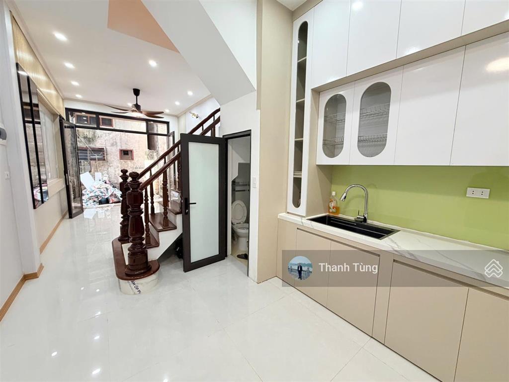 Căn góc 4,5t đẹp ở sướng trong ngõ 112 ngọc khánh thông ngõ 84 ngọc khánh dt 35m mt 3,4m ngõ 3m