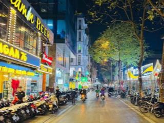 Căn góc siêu hiếm kd đỉnh tại mp nguyễn văn tuyếtphố ẩm thực vỉa hè 4m oto tránh dt 42m mt 4,1m