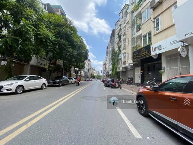 Siêu phẩm vị trí đắc địa mp trung phụngxã đàn vỉa hè 4m ô tô tránh dt 50m mt 4,8m kd sầm uất