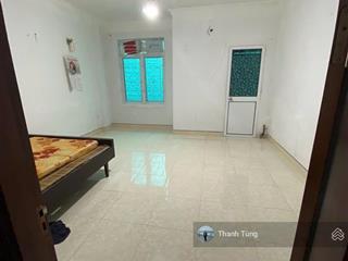 Giá hấp dẫn cách mp trường chinh chỉ vài bước, mặt tiền đẹp 4,8m, ngõ 2m, cách ô tô đỗ có 15m