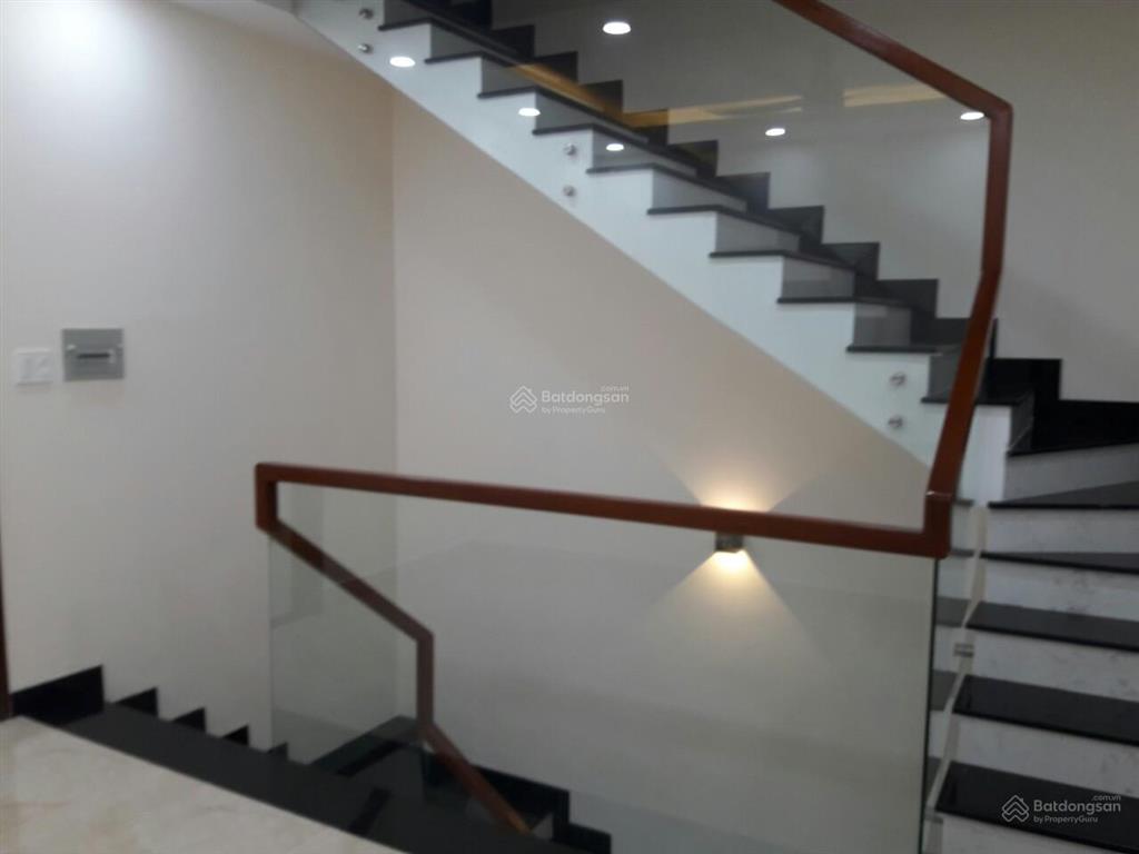 Cần tiền bán gấp biệt thự 7x15, lovera park. gía 8,8tỷ có thương lượng