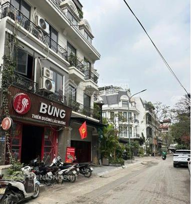 Cho thuê nhà liền kề ngõ 67 phùng khoang, chợ sinh viên phùng khoang
