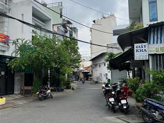 Cần bán nhà gần tân hương (8.3m x 17m) vị trí đẹp, quận tân phú