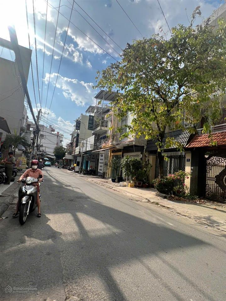 Bán nhà mặt tiền đường phường tân sơn nhì. dt 15.2x30m (nở hậu 20.7m2). giá 94/m2. gần aeon mall