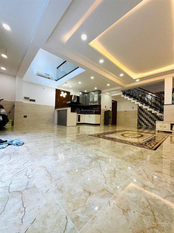 Bán biệt thự gần khu 283 cách mạng tháng tám, ngay vòng xoay ngã 6 dân chủ, quận 3 (cũ). dt 7x20m