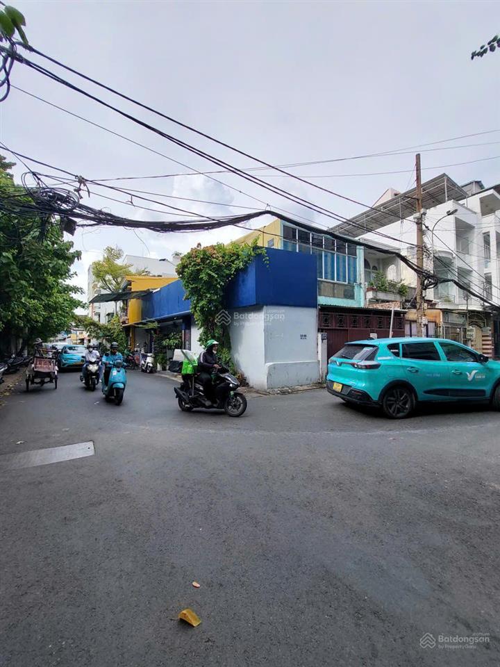 Bán nhà 2 mặt tiền đường gần cách mạng tháng tám  ngã tư bảy hiền. dt 7.5x18m