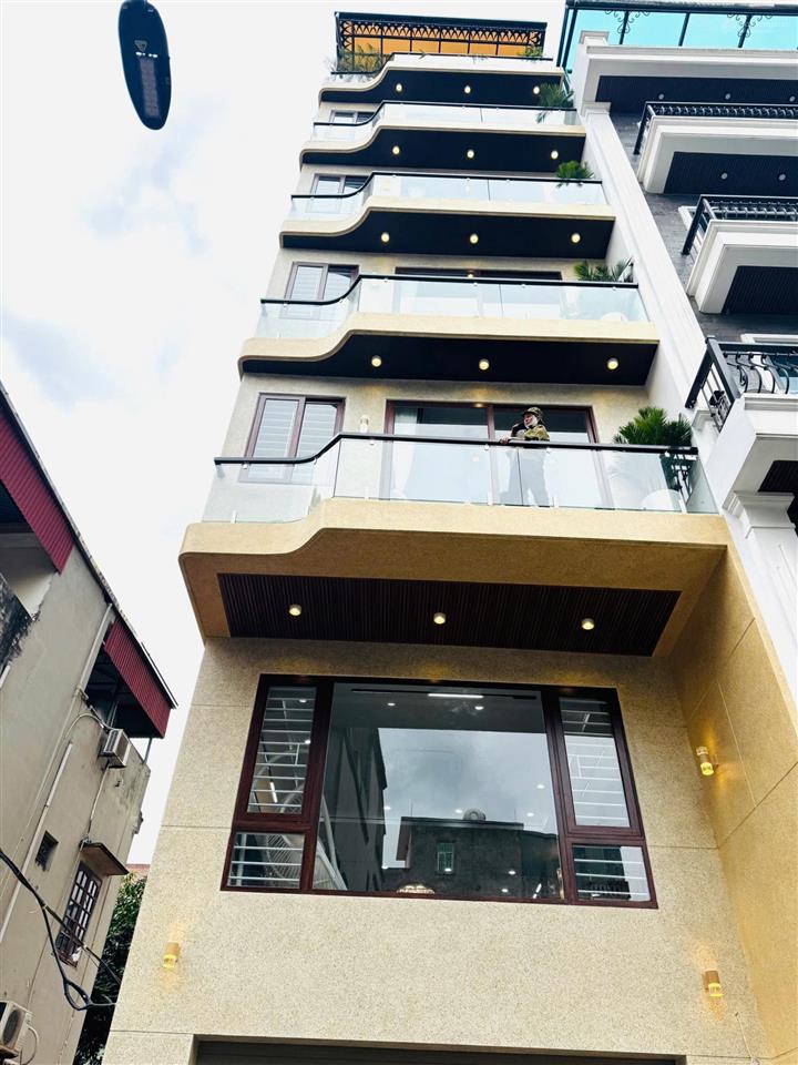 Tôi cần bán nhà 7 tầng thang máy gara oto 22 tỷ