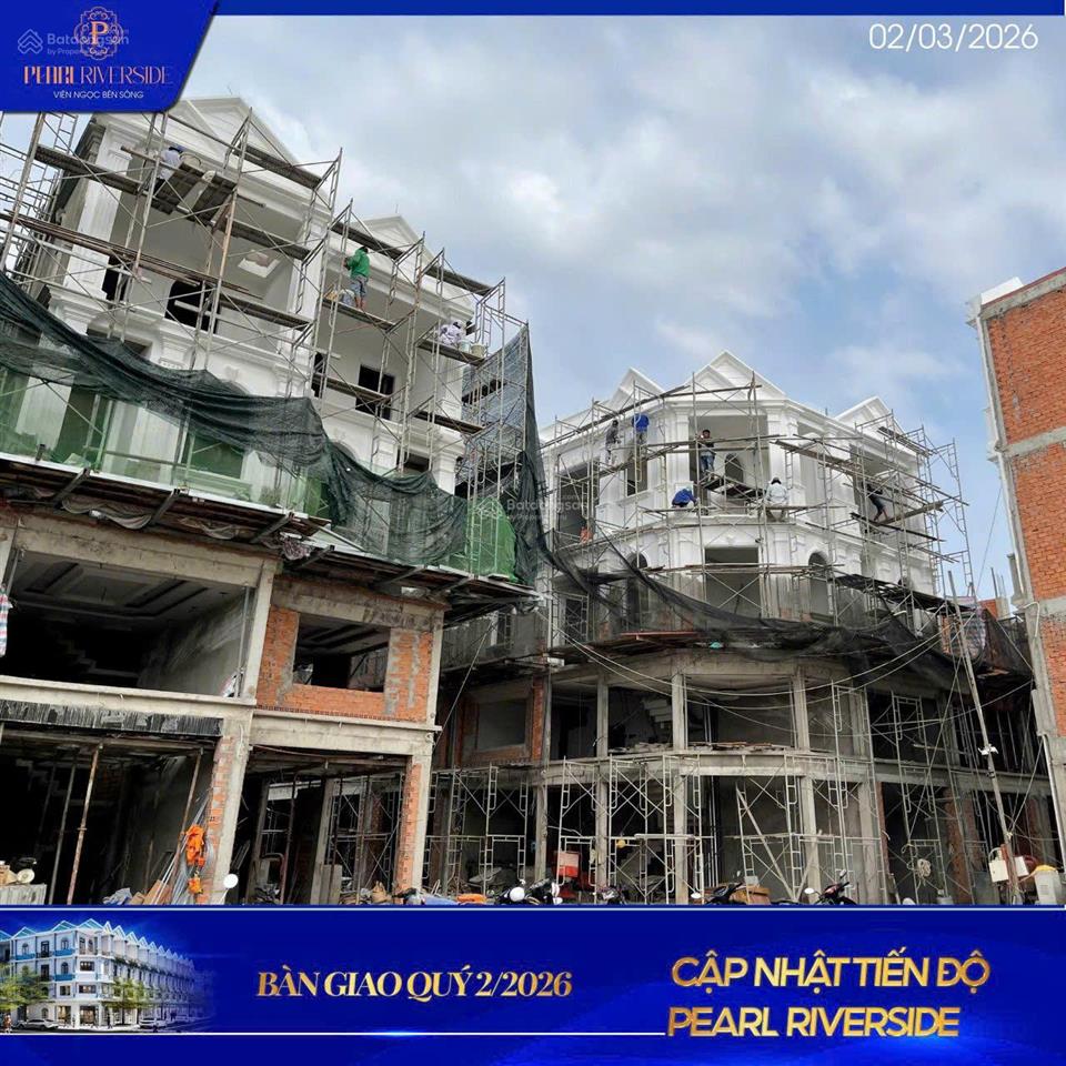 Khu nhà phố mặt tiền phú định, 1 trệt 1 lửng 2 lầu mới xây, phát lý rõ ràng, nhận nhà ở ngay