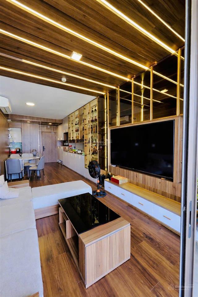 Căn góc tầng cao 3pn 95m² view pháo hoa cực đẹp, full nội thất, giá tốt 5,5 tỷ thương lượng