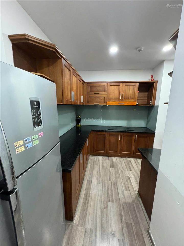 Hàng hiếm 3pn căn hộ trung tâm thành phố chỉ 37tr/m2 đầy đủ nội thất chỉ dọn vào ở