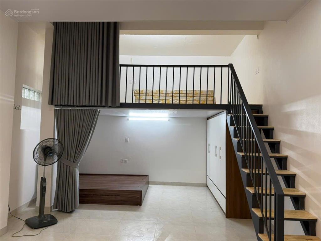 Cho thuê nhà số 42 ngõ 3 trần khát chân giá 8 triệu, dt 43m2, xép 10m2.  chính chủ 0913 510 ***