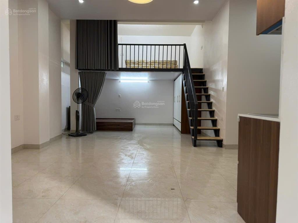 Cho thuê nhà số 42 ngõ 3 trần khát chân giá 8 triệu, dt 43m2, xép 10m2.  chính chủ 0913 510 ***