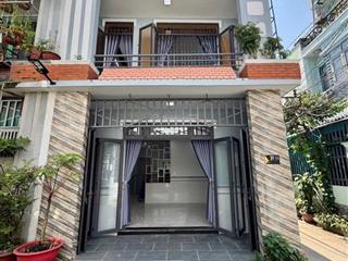 Cho thuê nhà nguyên căn diện tích 5x11 thiết kế 2phòng ngủ , 2wc . giá 7,5 tr/ tháng