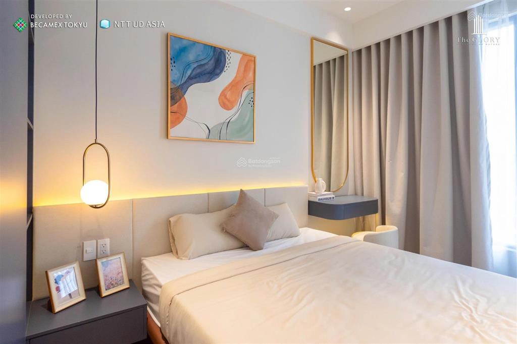 Bán căn hộ 2pn,2wc69m2 tại the glory, view hồ bơi tầng cao cạnh siêu thị aeon, cho thuê từ 16tr/th