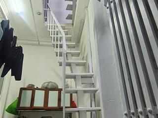 Cho thuê phòng 2pn, 5 triệu, 45m2, tầng 4, nhà 2 khu cầu thang riêng an toàn pccc tại quốc tử giám