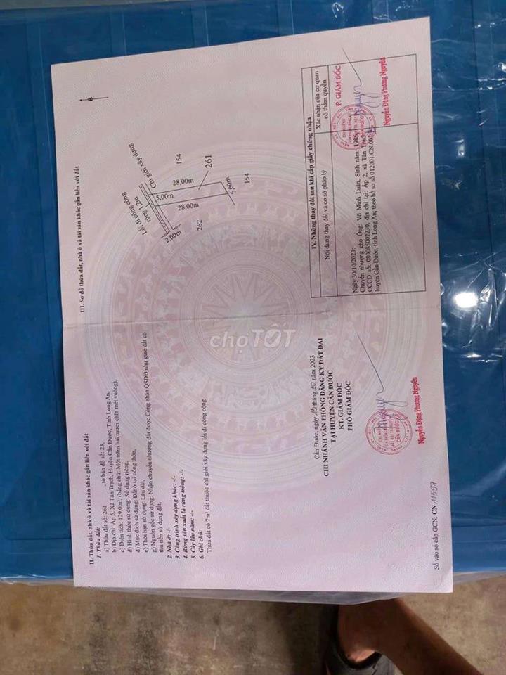 đang thiếu nợ ngân hàng nên bán để trả nợ