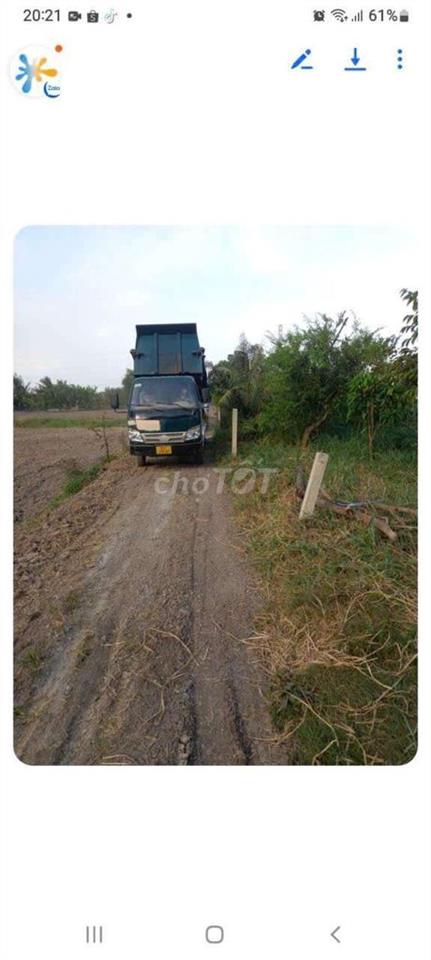 đang thiếu nợ ngân hàng nên bán để trả nợ