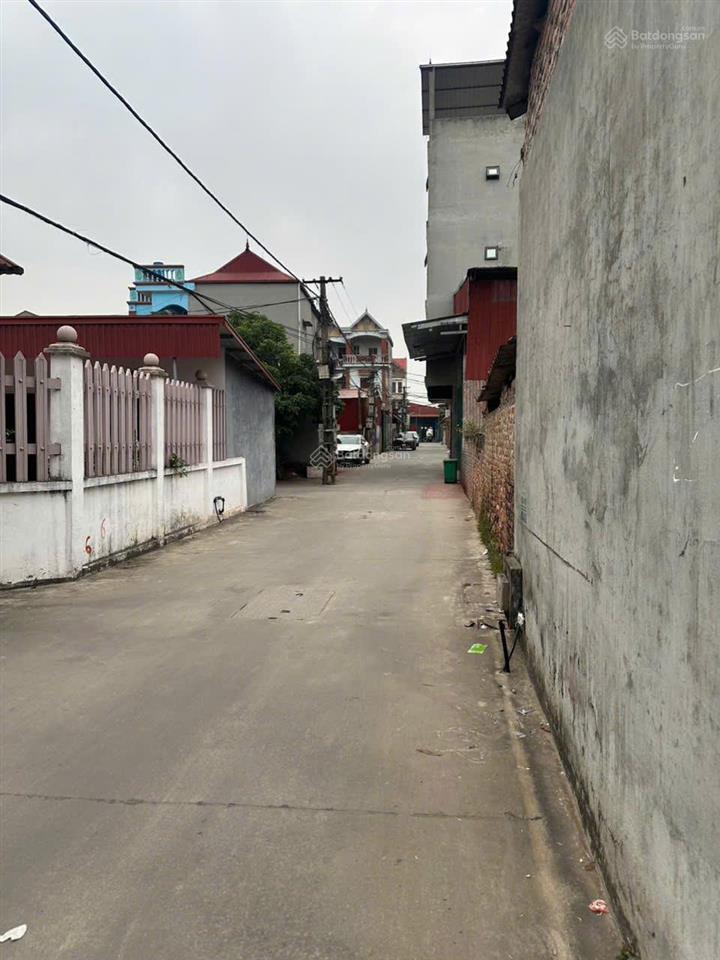 Đất yên trung gần tỉnh lộ 295, gần kcn sam sung oto vào đất mt 6,3m  dt 100m2 nhỉnh 2 tỷ