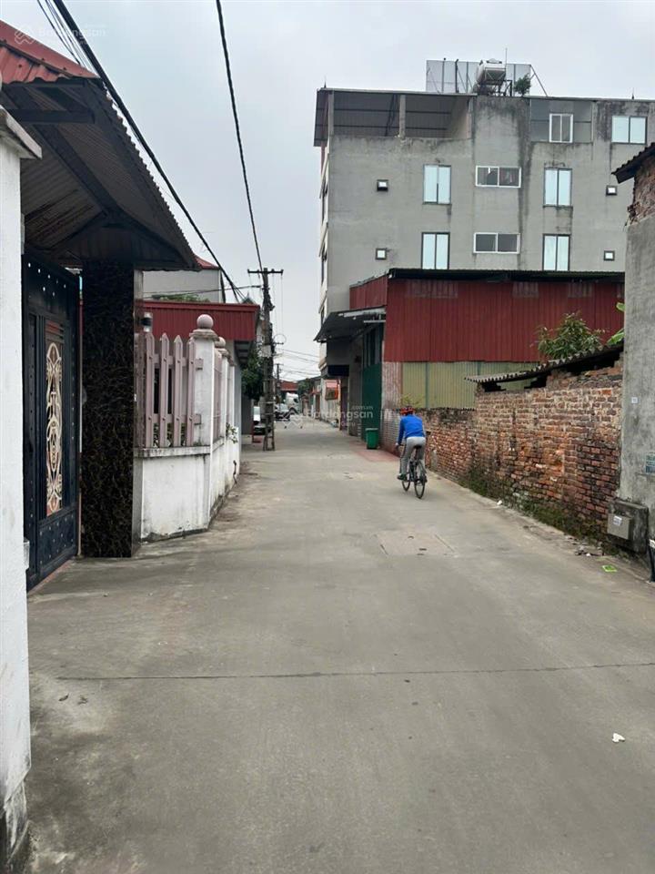 Đất yên trung gần tỉnh lộ 295, gần kcn sam sung oto vào đất mt 6,3m  dt 100m2 nhỉnh 2 tỷ
